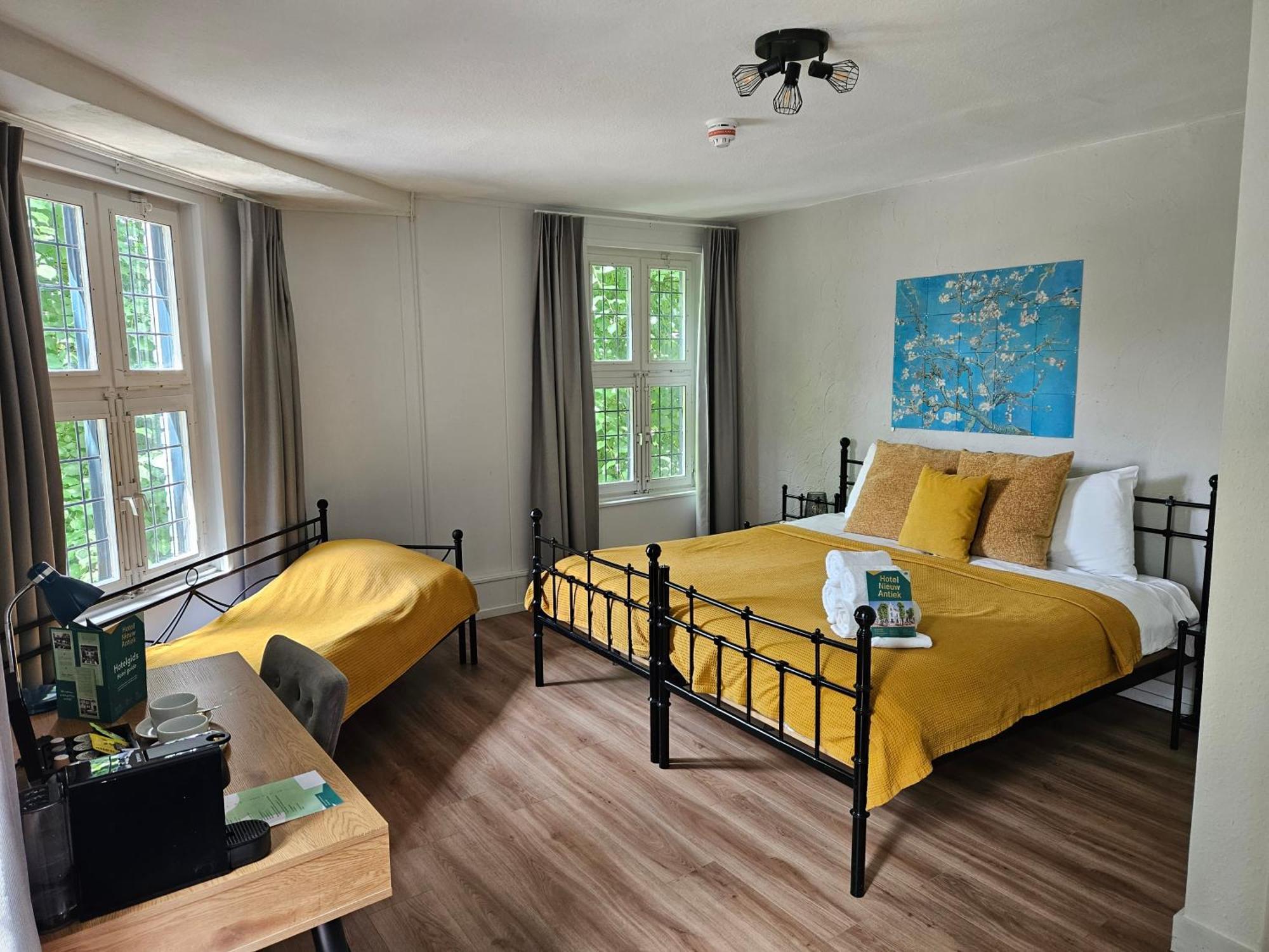 Hotel Nieuw Antiek Helden Quarto foto